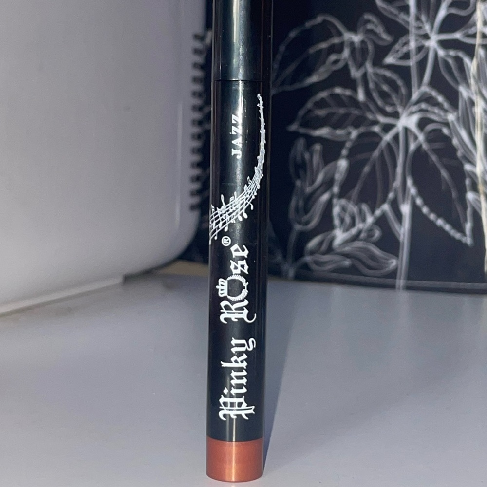 Pinky Rose - Jazz eyeshadow stick